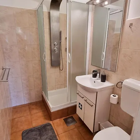 Neptune 公寓 韦伯斯卡